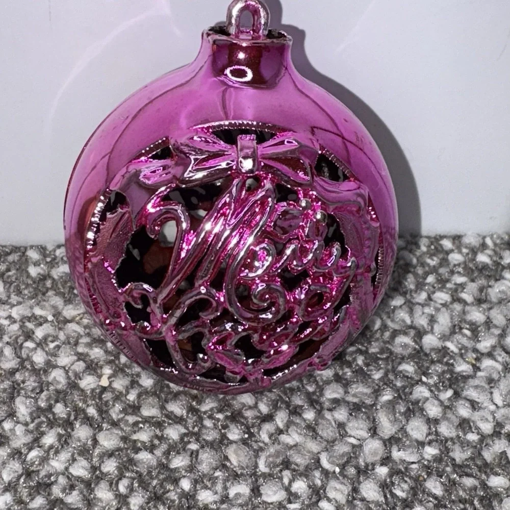 Bradford Christmas Ornaments Vintage Plastic 4 Balls Filagree Deer‎ Merry
